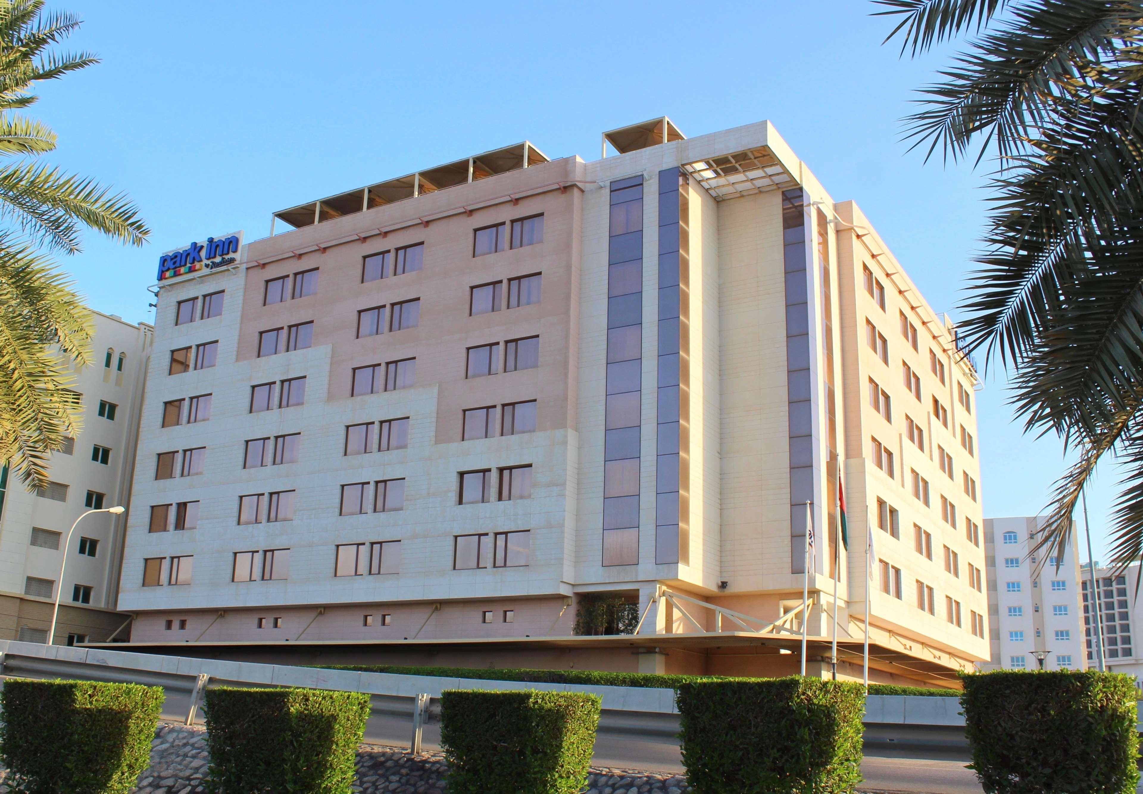 Golden Tulip Muscat Hotel Exterior foto